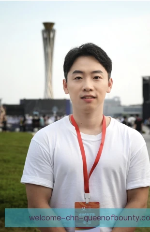 邹凯同位置技术差异，动作连接与落地更突出